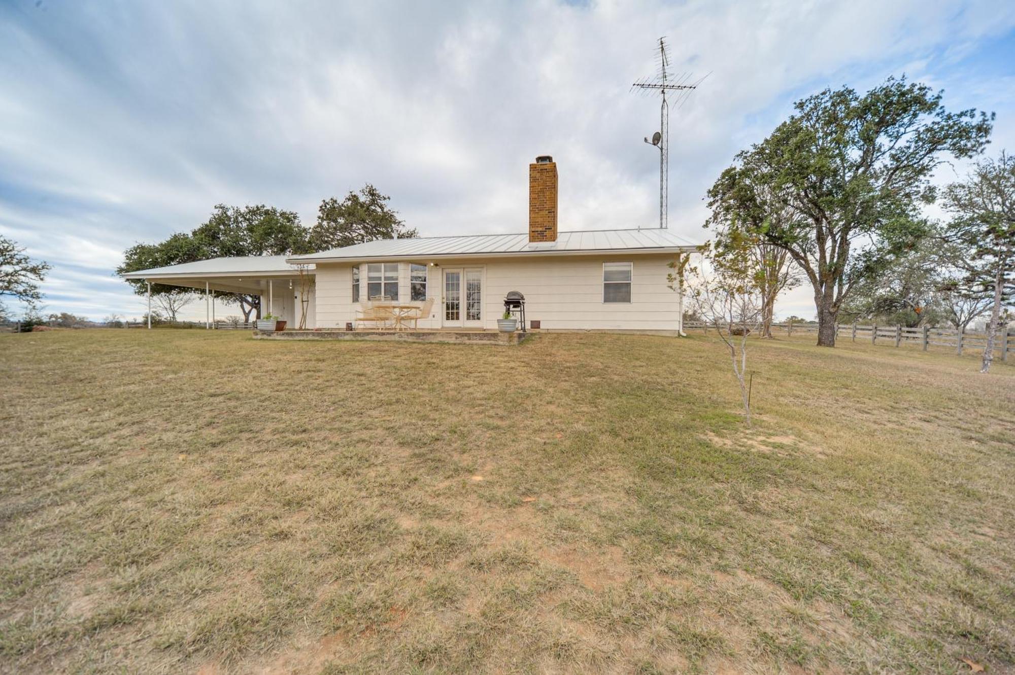 Historic Hoffmann Ranch Haus Near Wineries! Villa Fredericksburg Dış mekan fotoğraf